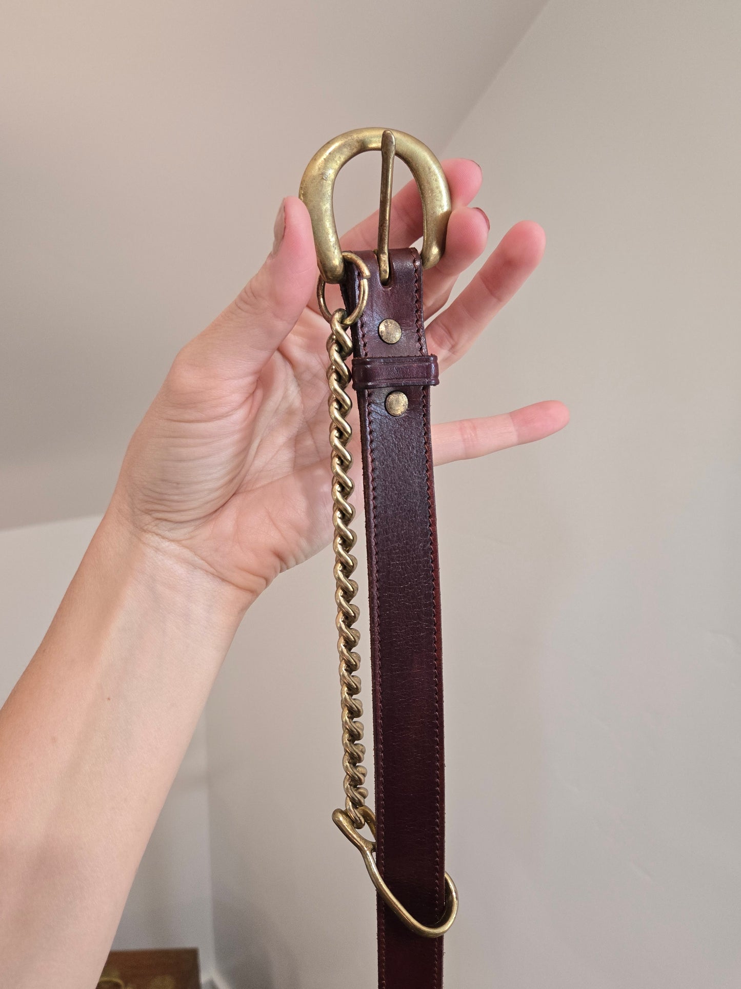 Vintage DKNY Leather Belt with Brass Chain Detail - W25-29"