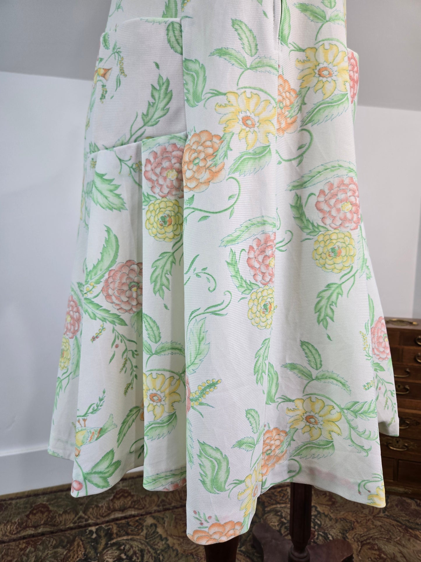Vintage 60s Florals and Birds Housedress with Heart Zipper - small/medium