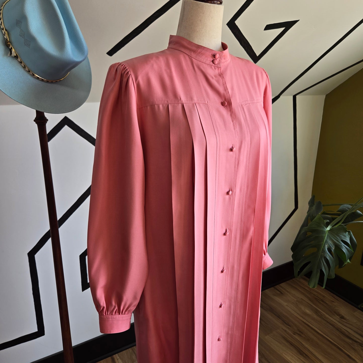 Casi Vintage 1960s Pink 100% Pure Silk Pleated Dress - large