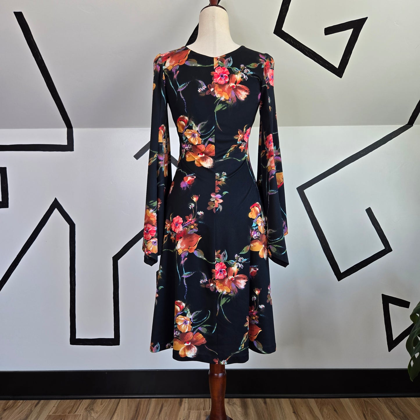 Handmade 1960s Floral Bell Sleeve Dress - XS/Small