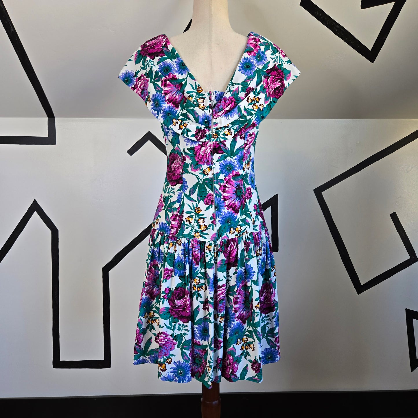 All That Jazz Vintage 80s Vibrant Floral Drop Waist Dress - XS/Small