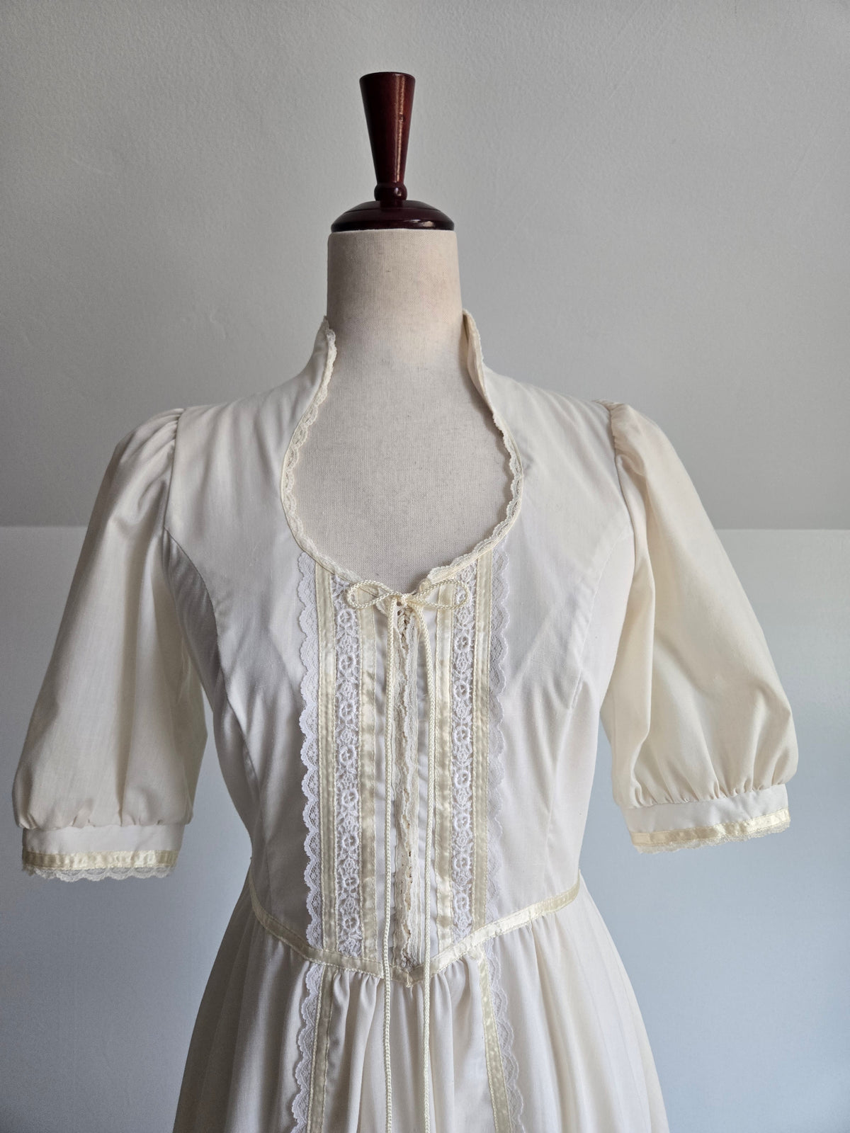 Vintage Gunne Sax by Jessica San Fransisco Cotton Prairie Dress - S/M