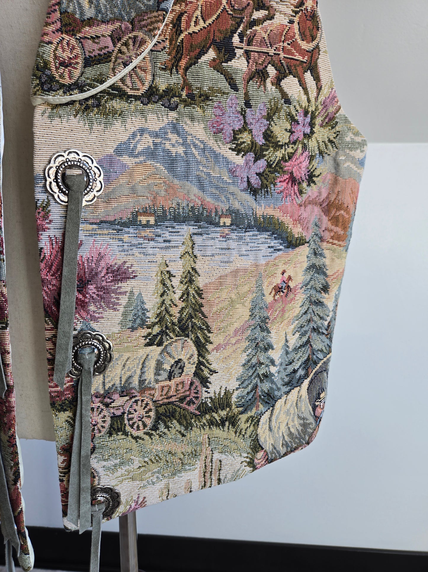 Dion Western Tapestry Vest - XL/2XL
