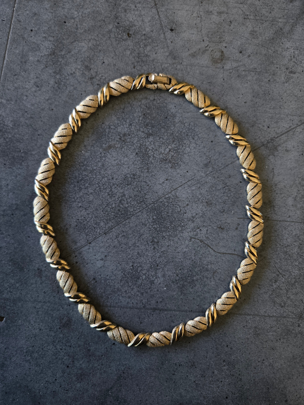 Trifari Signed Vintage Gold Tone Choker Necklace