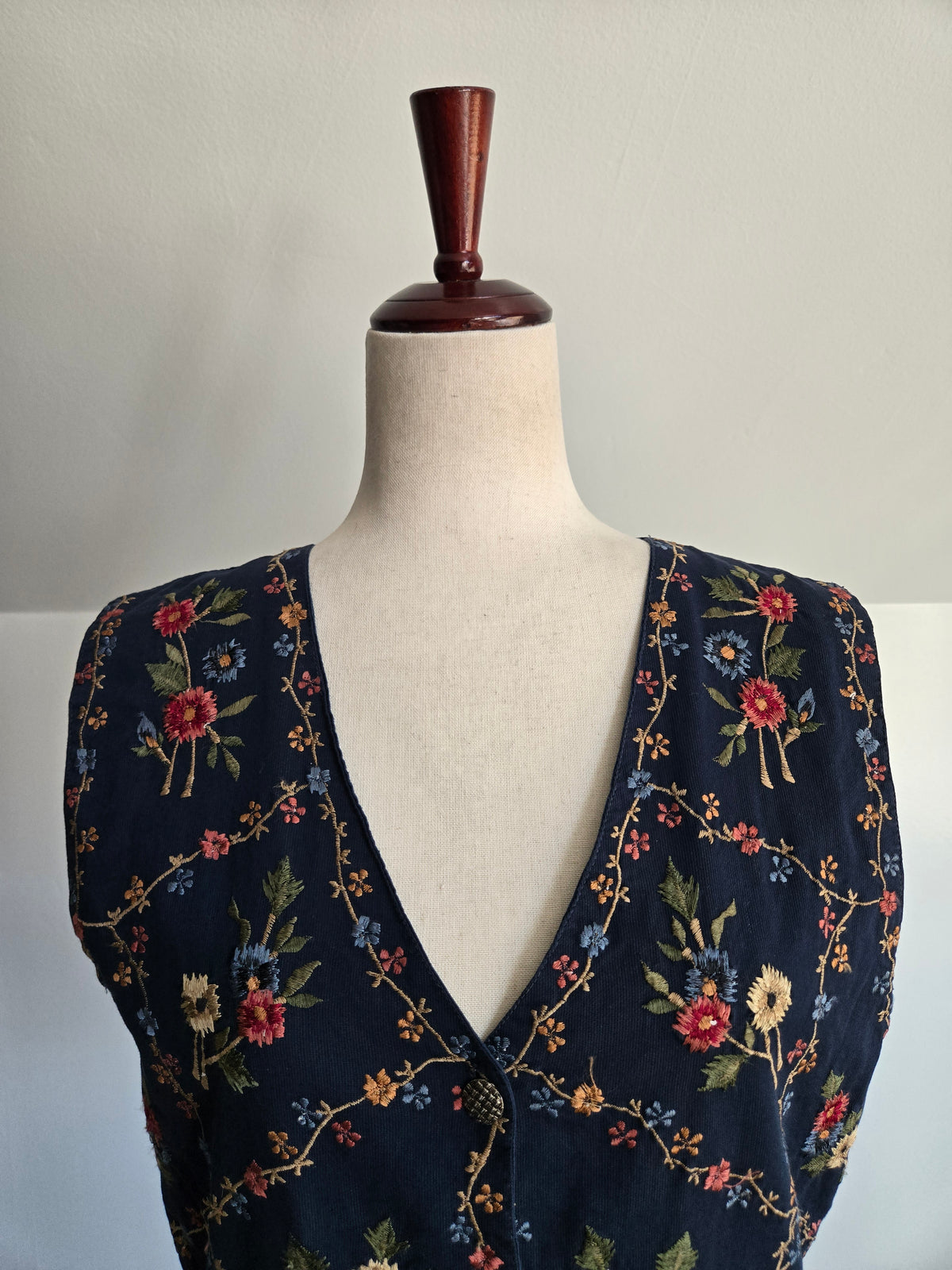 Casual Corner 90s Floral Embroidered Vest - M/L