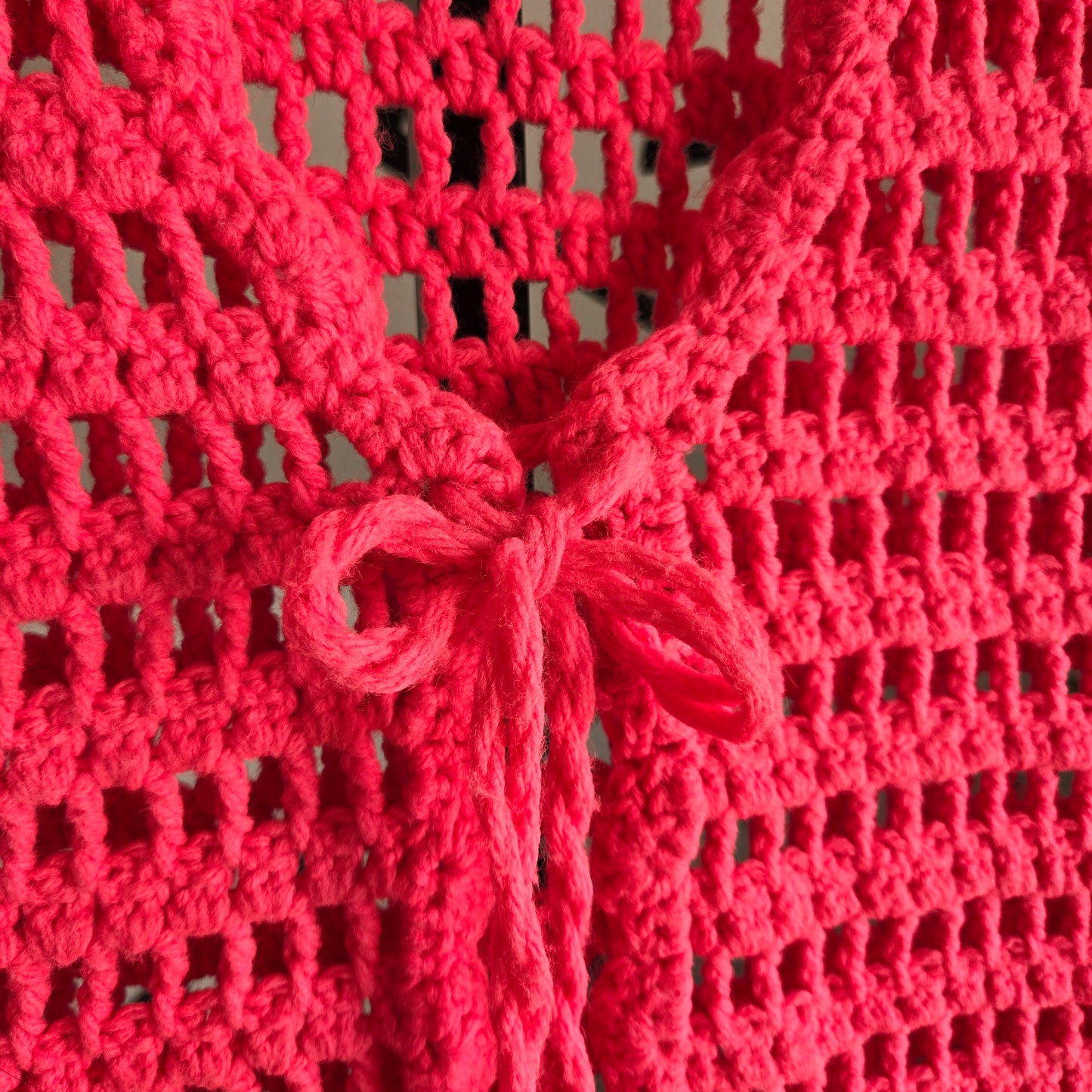 Neon Pink 1960s Handmade Vintage Crochet Vest - S/M