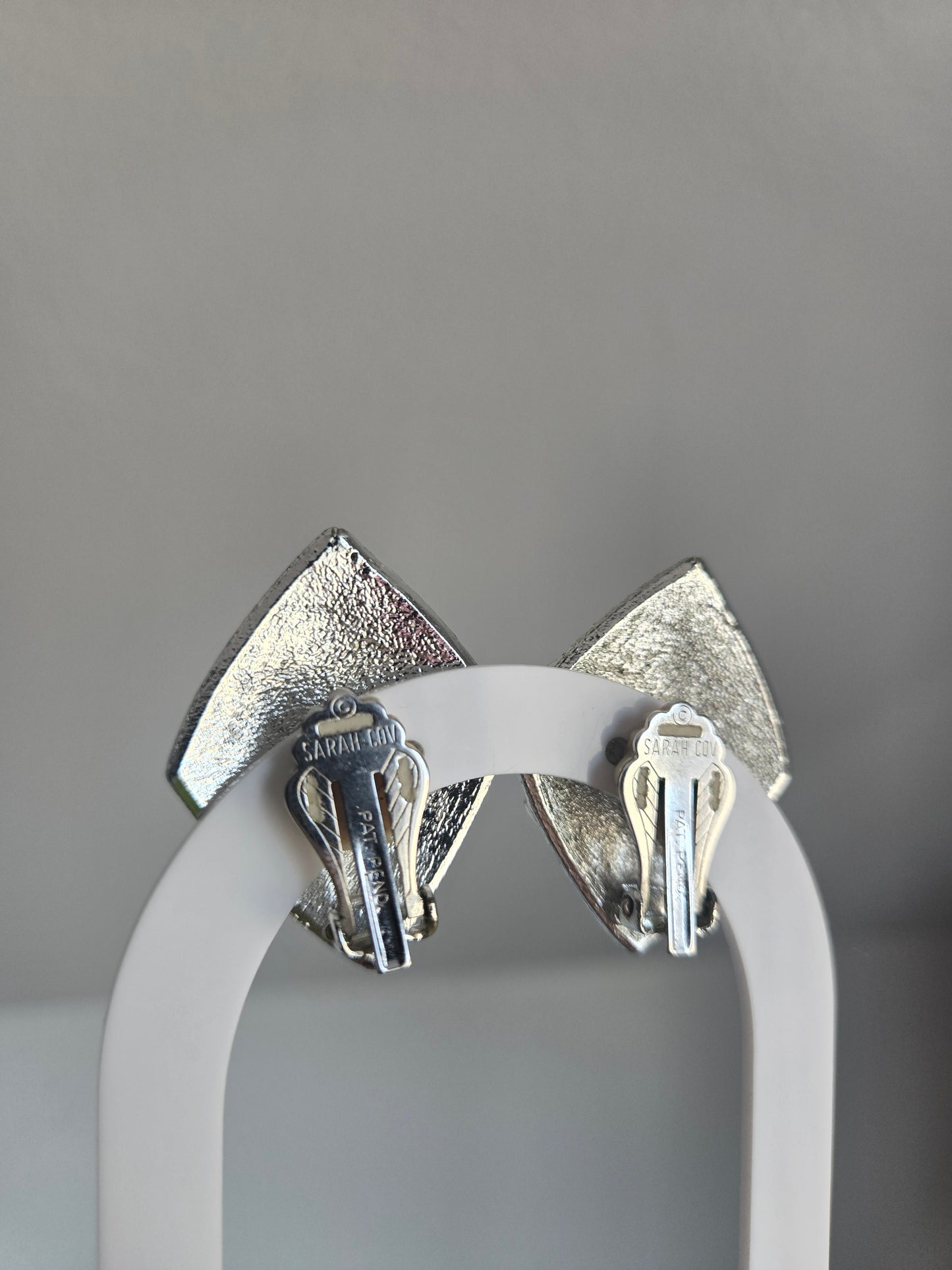 1961 Sarah Coventry Silver Tone Nile Three Piece Set