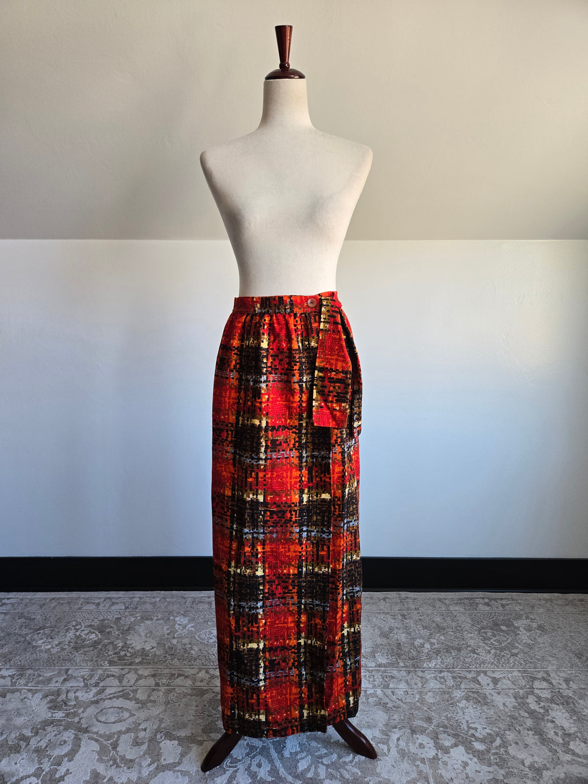 Vintage 70s Beverly Vogue Cotton Barkcloth Plaid Wrap Skirt - W26