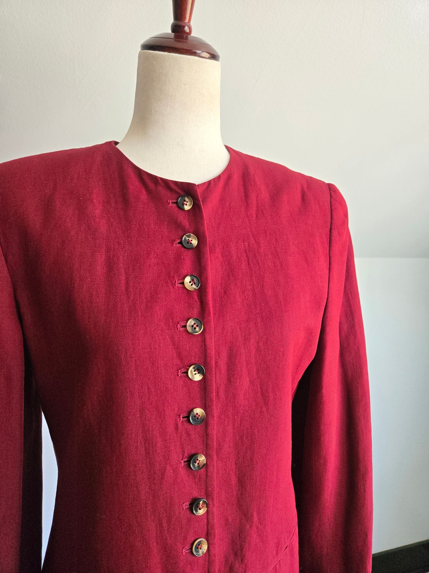 Vintage Jones New York Burgundy Linen Blazer - Size 6