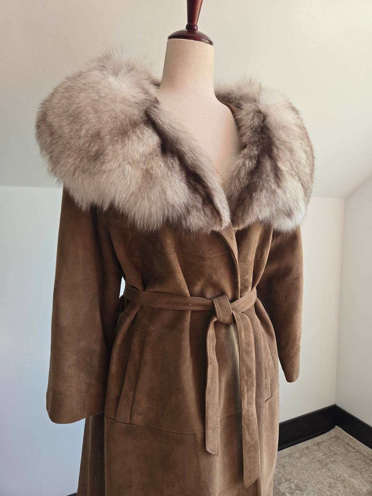 Vintage Suede Leather Coat with Genuine Fur Collar - XL/2XL