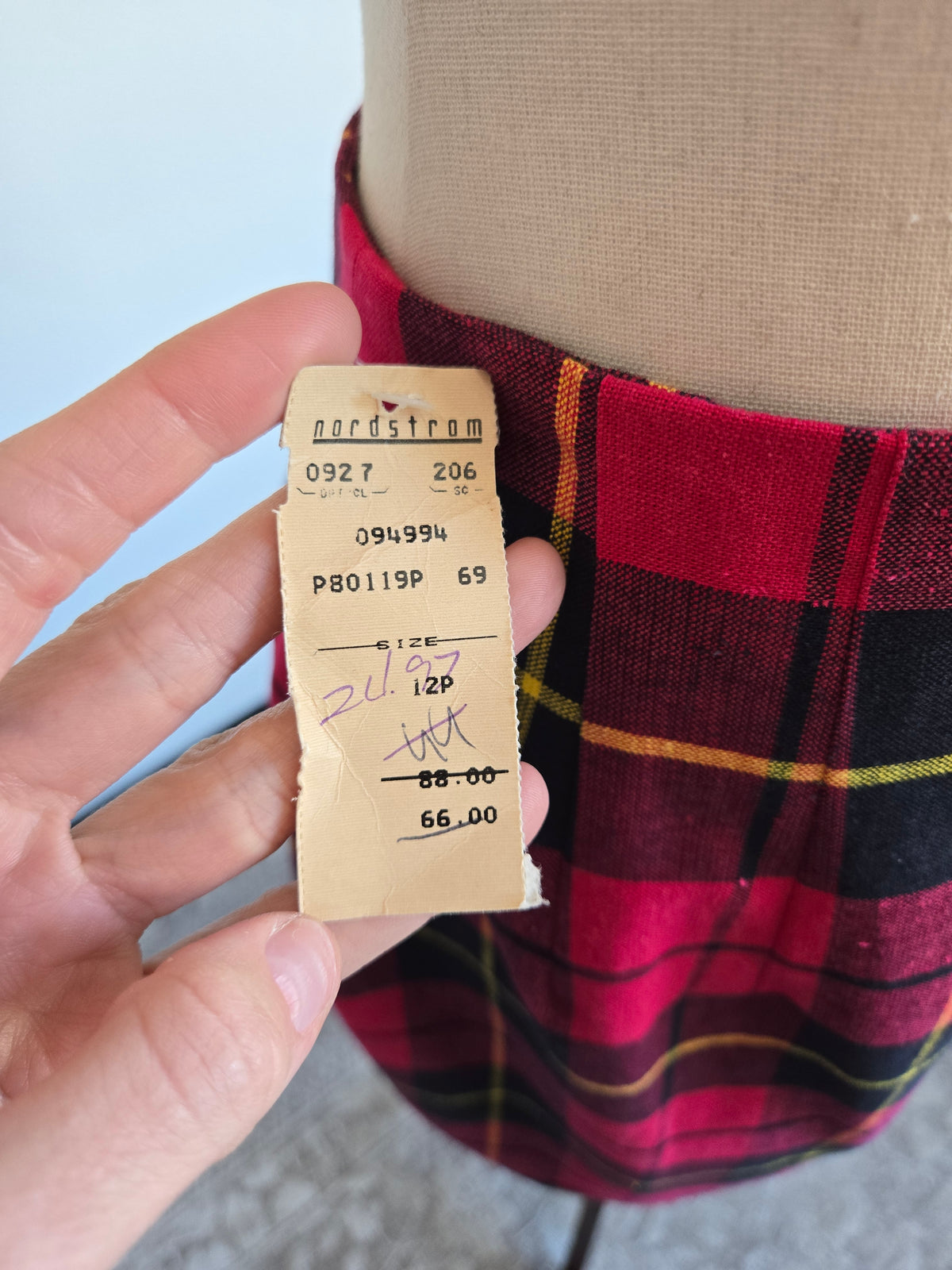 Deadstock Classiques Linen/Cotton Red Plaid Skirt Made in Japan - W28
