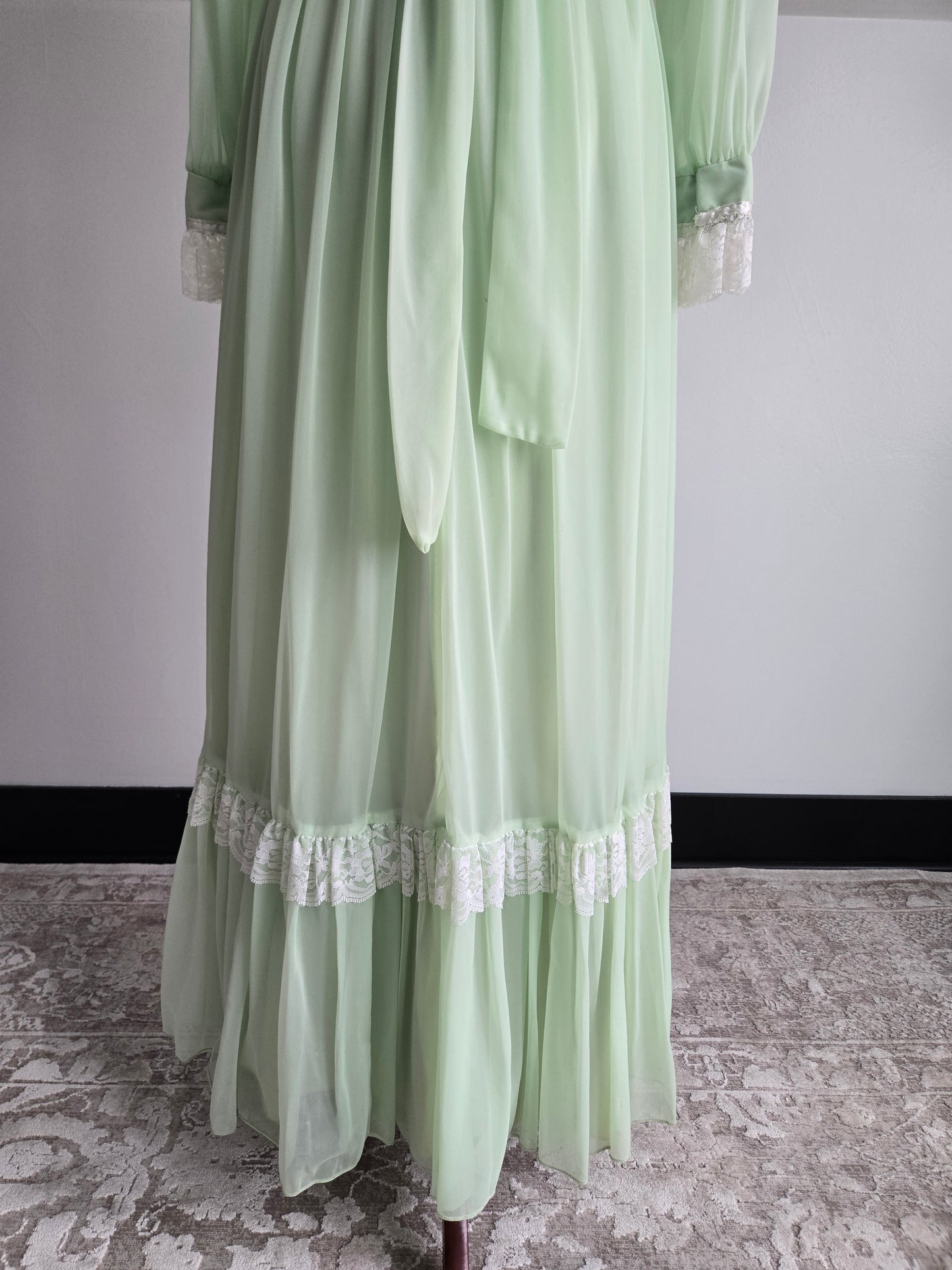 Vintage 1970s Union Made Lime Green Coquette Formal Dress - Small