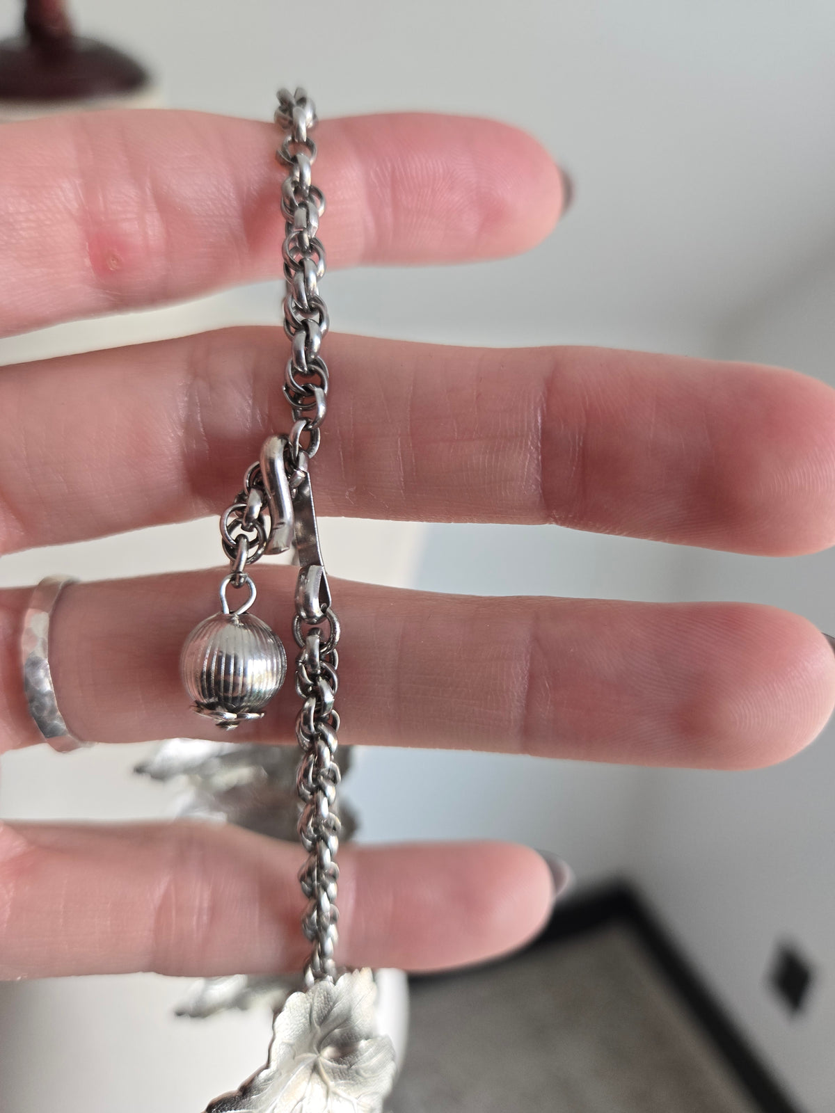 Vintage Intricate Silver Leaf Necklace