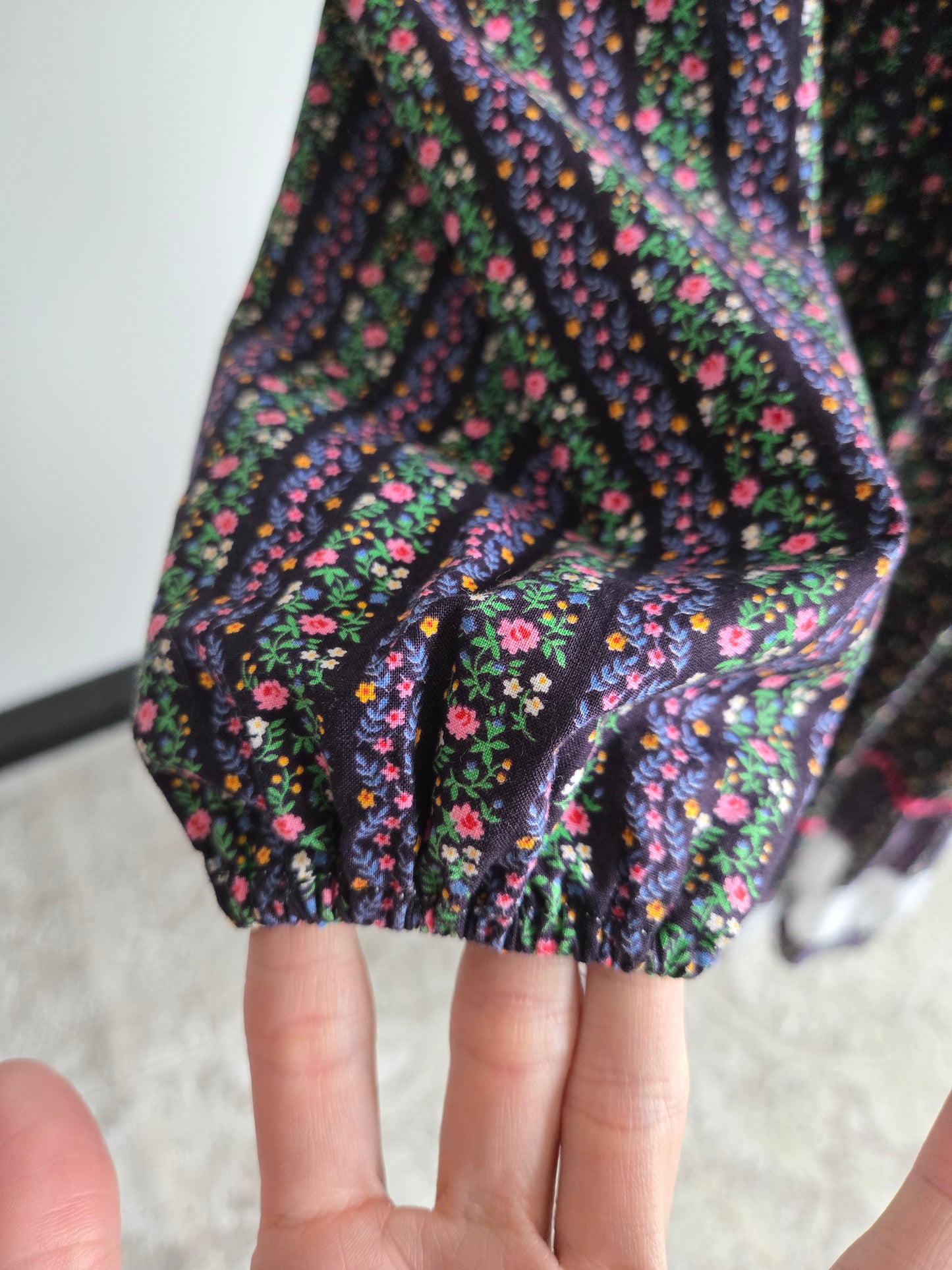 Petite Fashions Vintage 60s Velvet and Floral Prairie Dress - XS