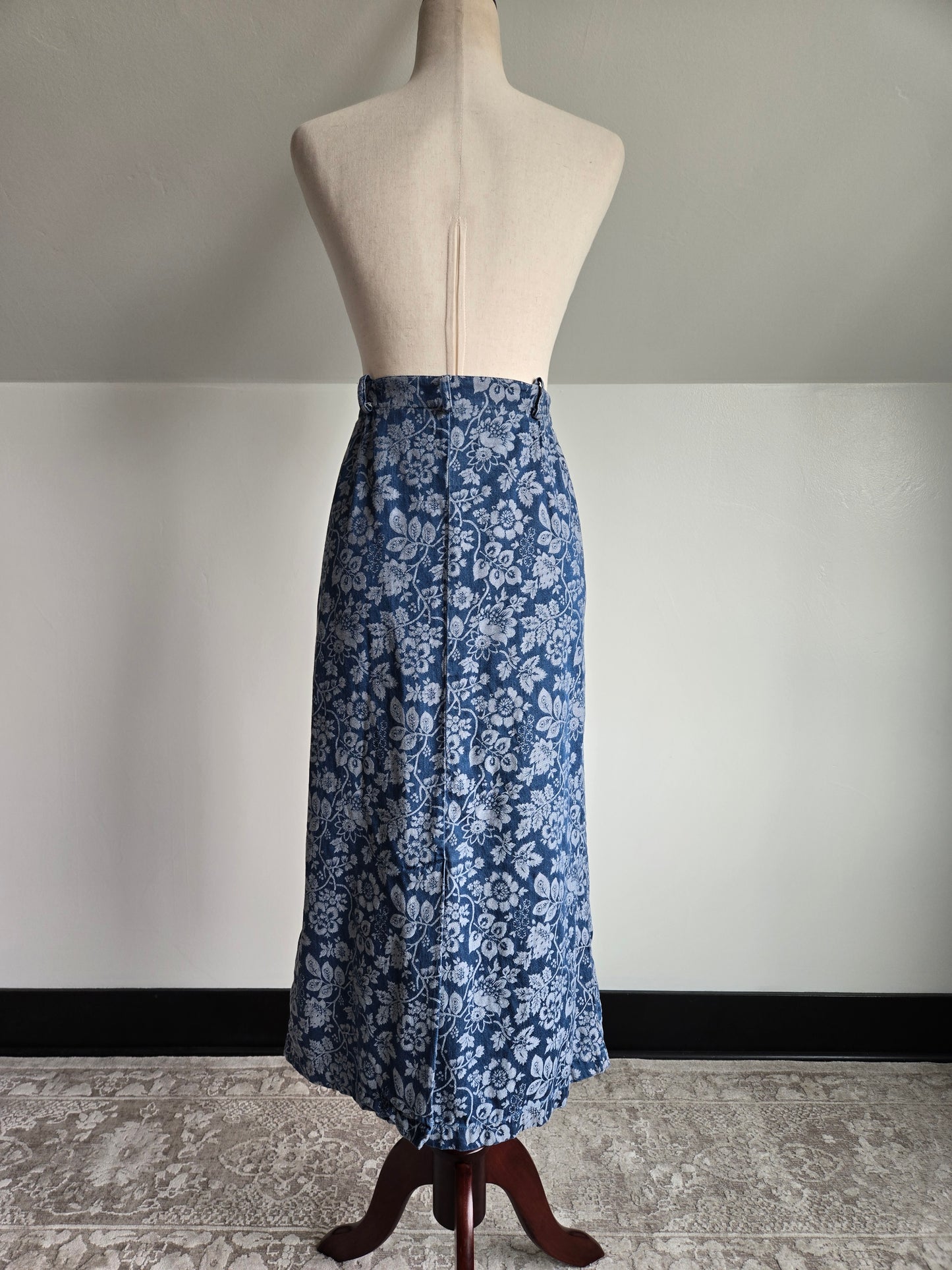 Vintage Orvis Denim Floral Jacquard Skirt - W34-37"
