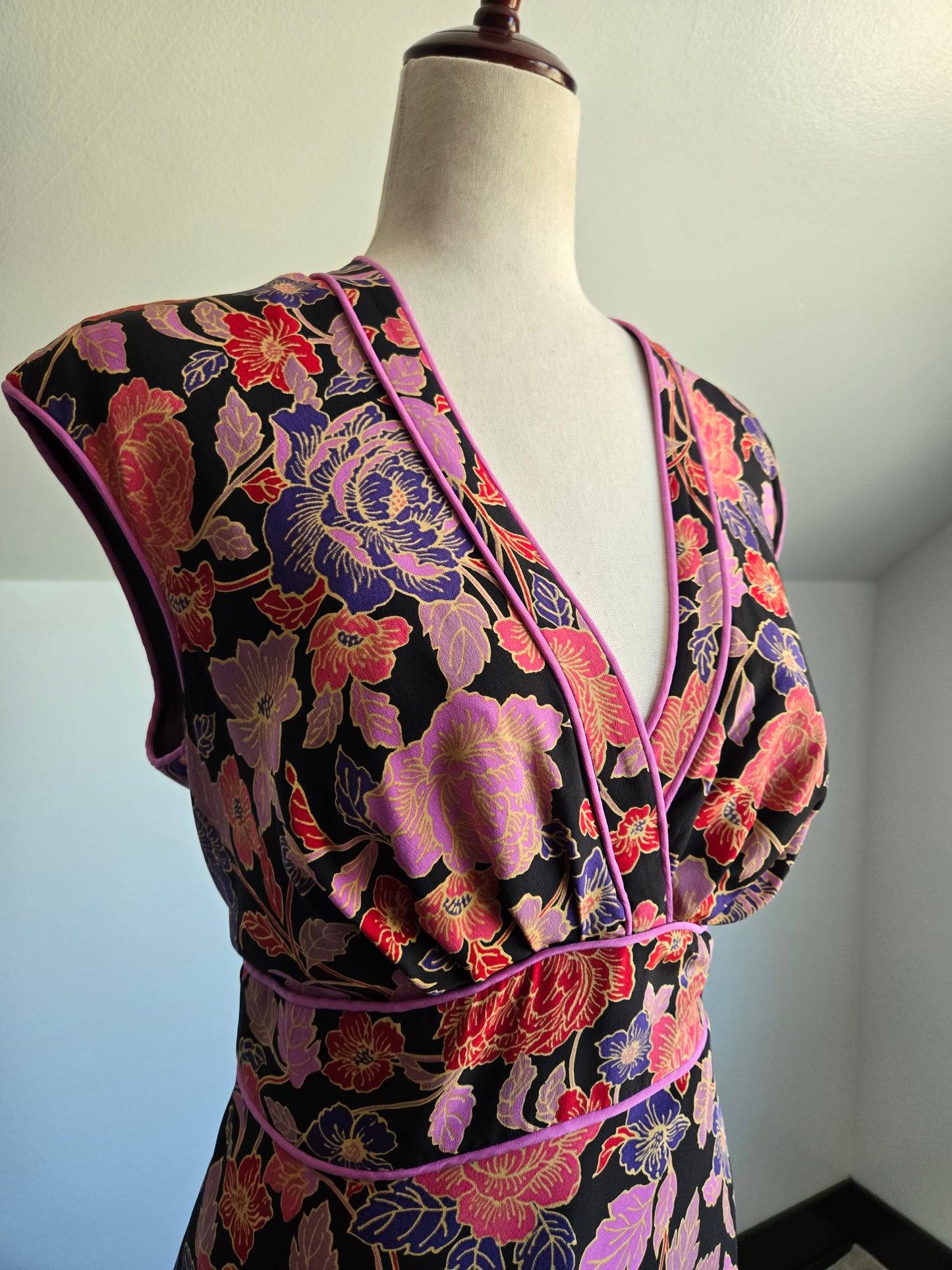 Philip Dicaprio NWT Silk Y2K Floral Dress - Size 12