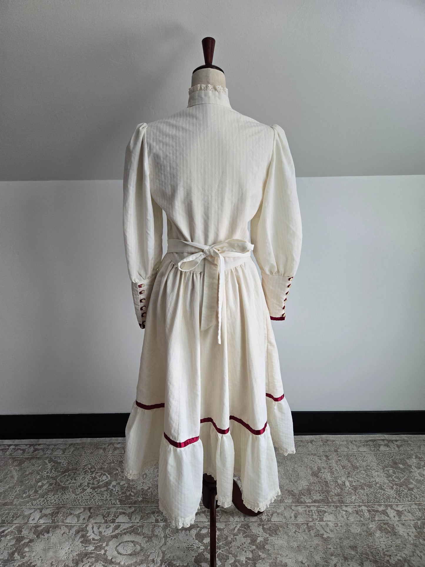 Vintage 1970s Cotton Prairie/Gunne Style Dress - small/medium
