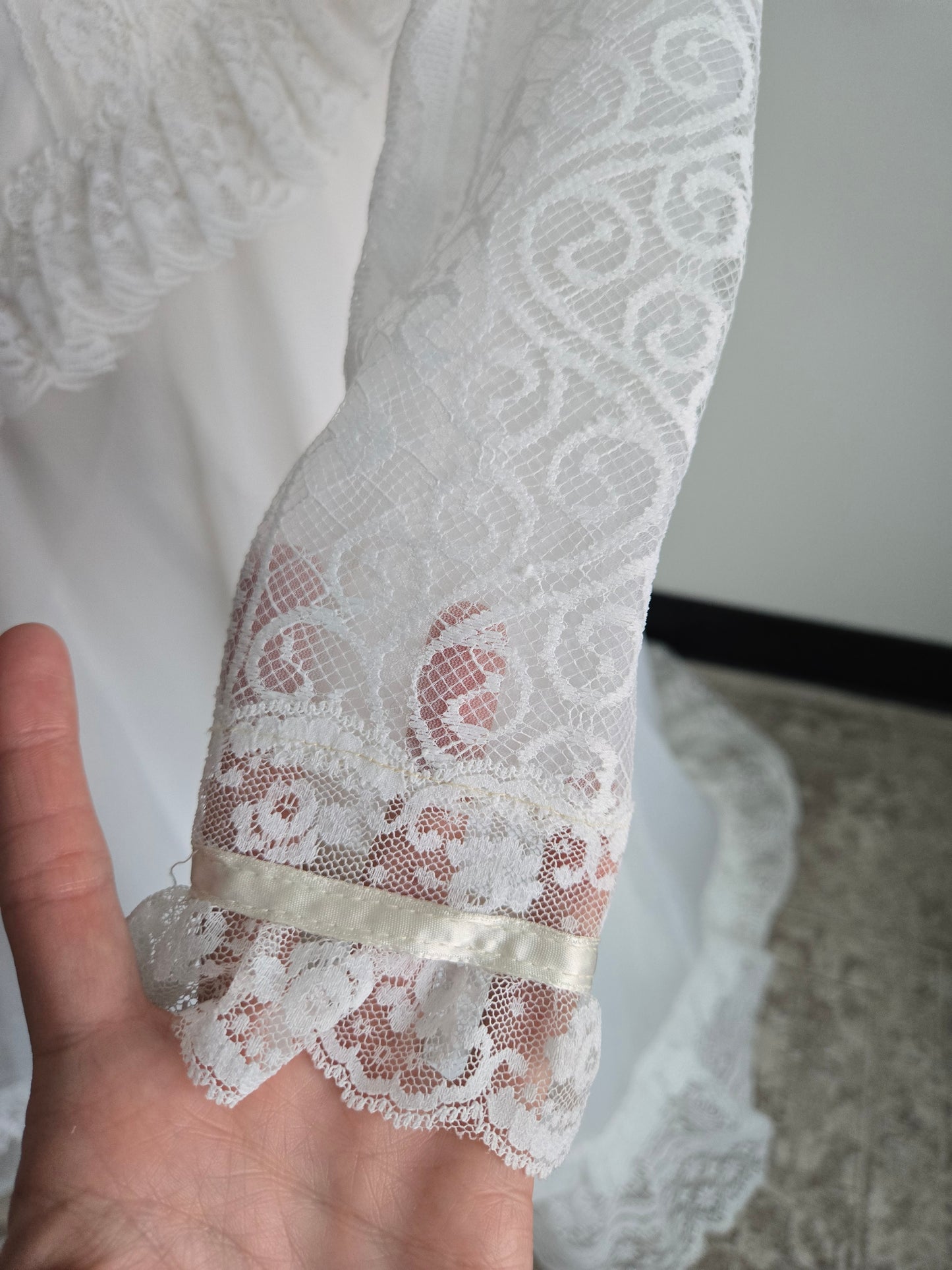 Vintage Victorian Gunne Style Wedding Dress