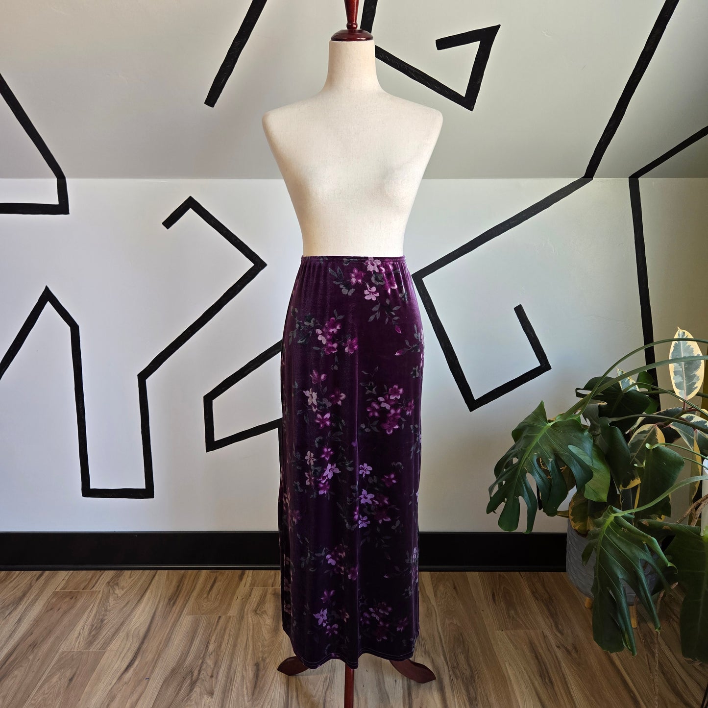 KC Parker Vintage Purple Floral Velvet Maxi Skirt - small