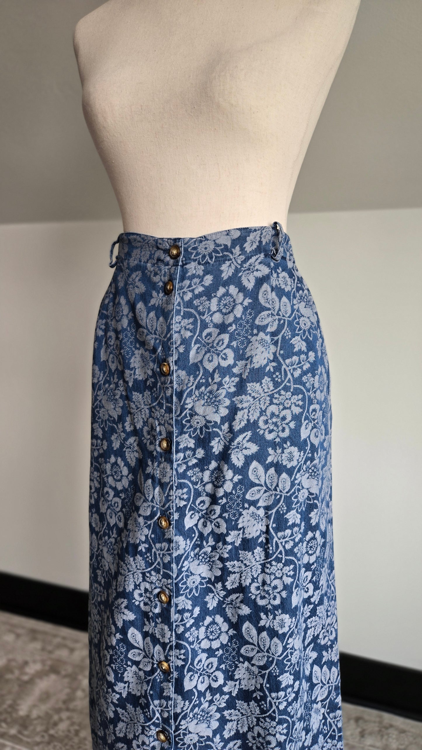 Vintage Orvis Denim Floral Jacquard Skirt - W34-37"