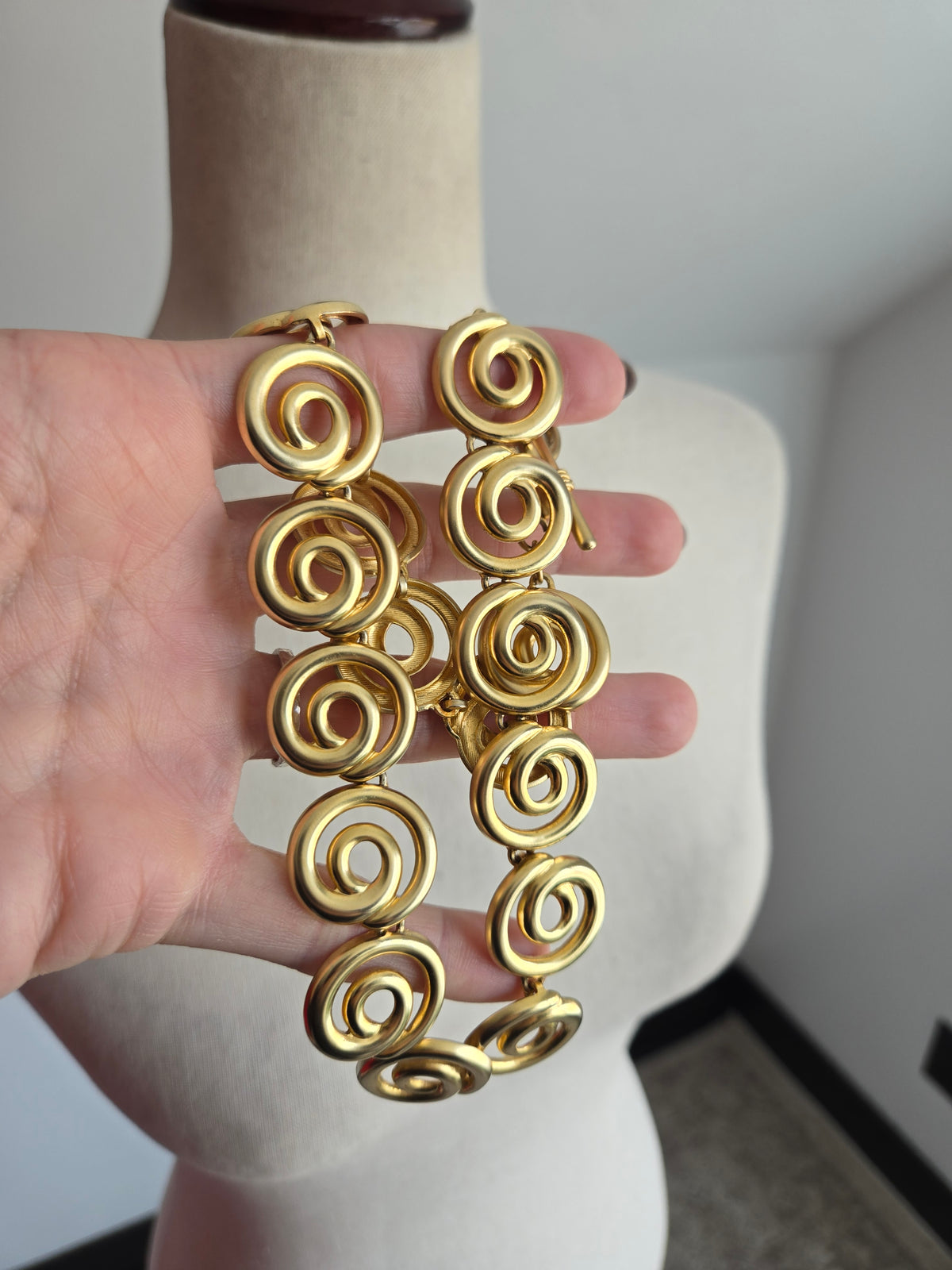 Vintage Matte Gold Chunky Swirl Necklace