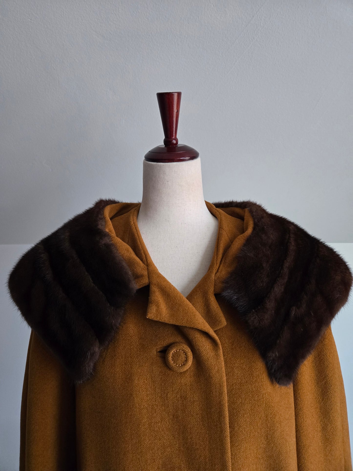 Vintage 1950s Rothmoor Wool Church Coat with Mink Fur Collar - XL/2XL