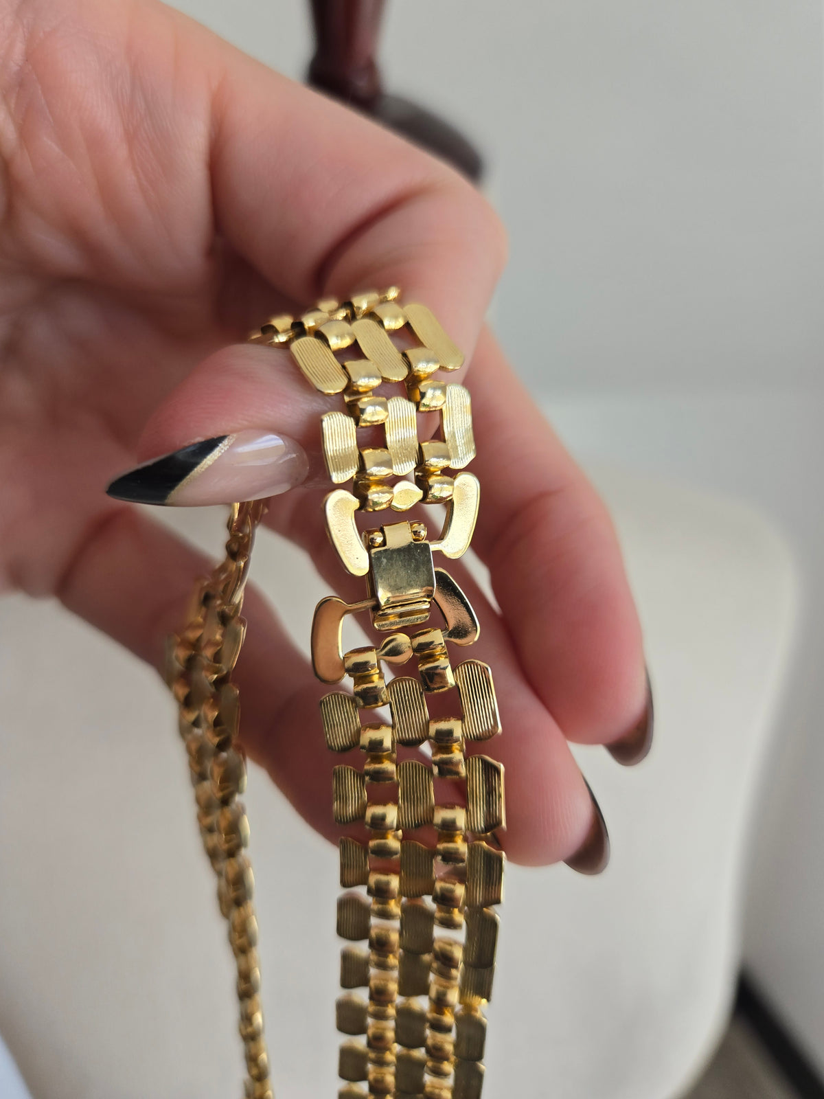 Vintage Chunky Gold Linked Choker
