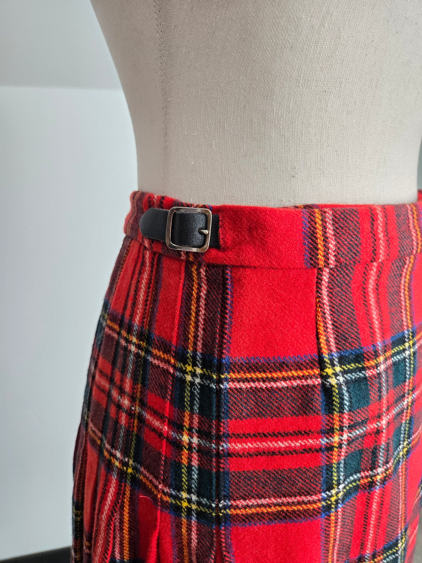 Pitlochry Scottish Wool Stewart Plaid Skirt - W26-28"