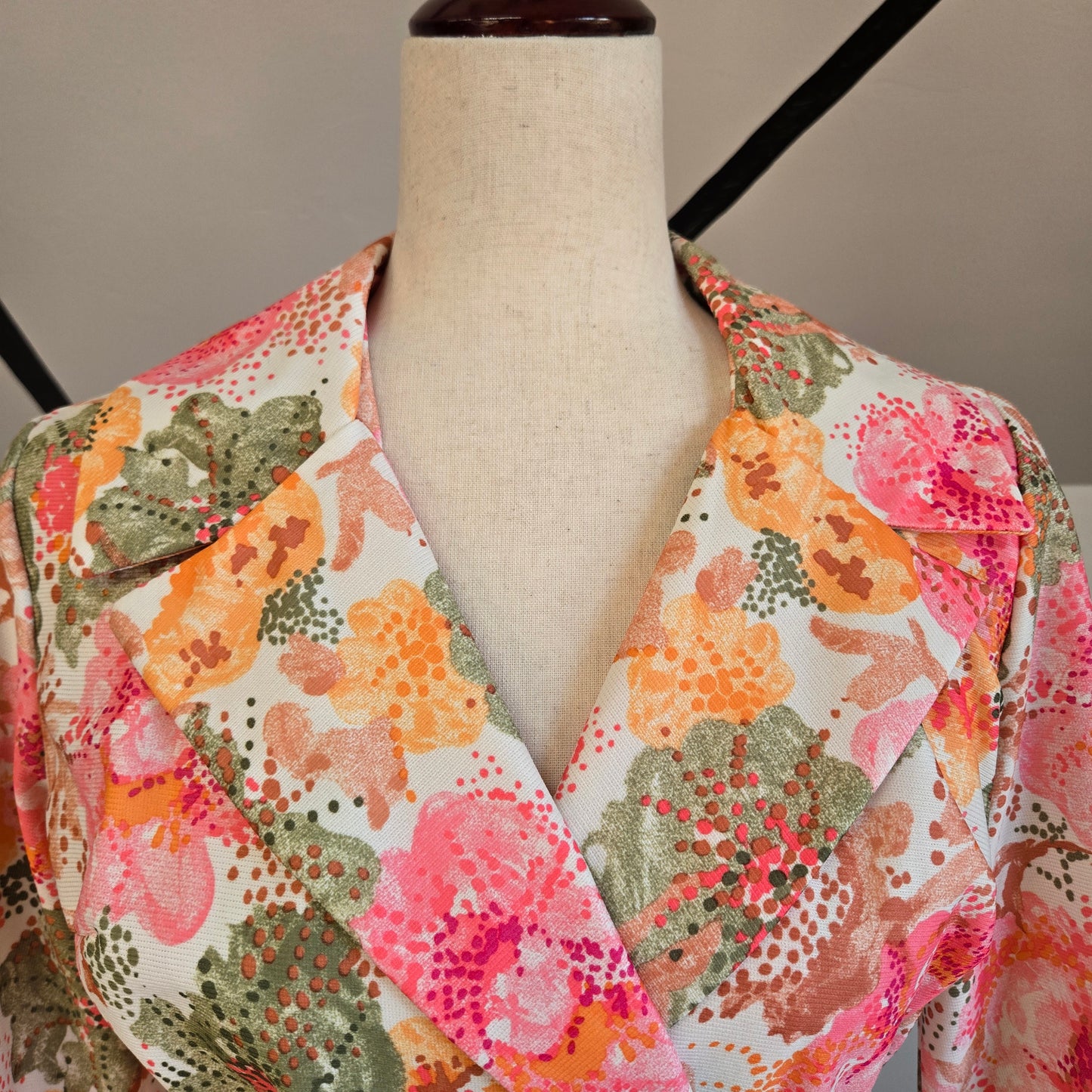 Dyanne Dallas Vintage 70s Bright Floral Dress with Belt - small