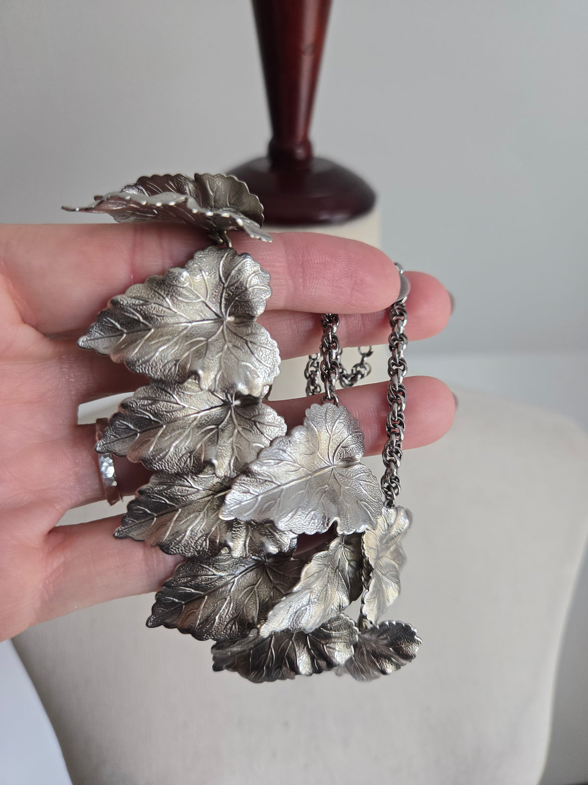 Vintage Intricate Silver Leaf Necklace