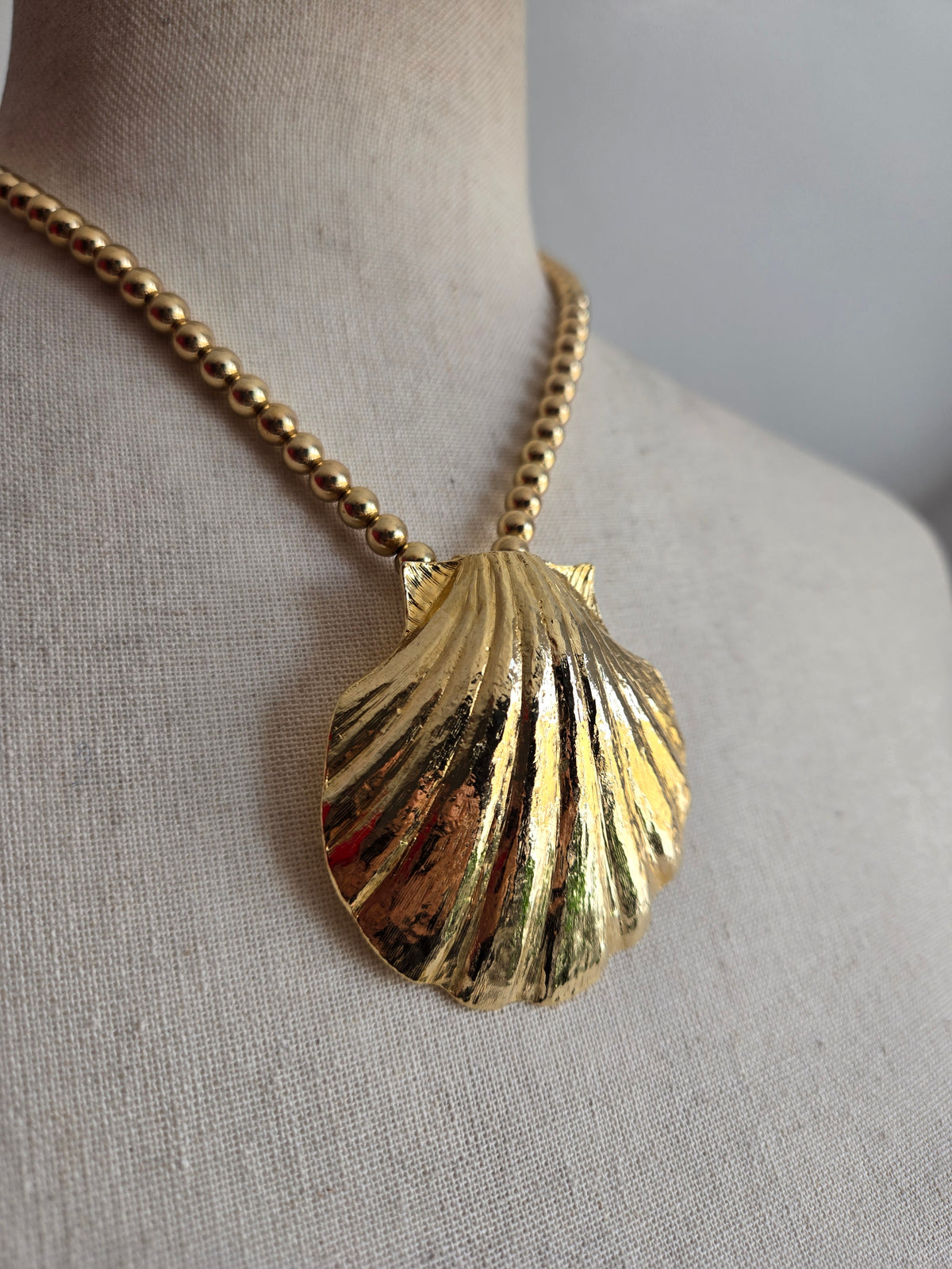 Gay Boyer Signed Vintage Gold Shell Necklace