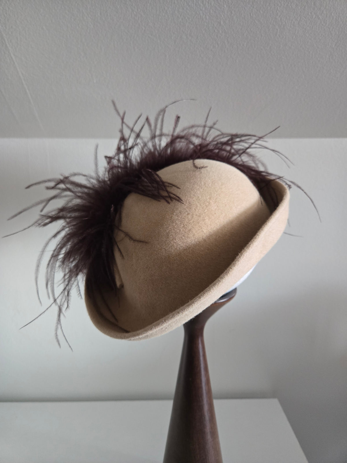 Vintage Bermona London Brown Wool and Ostrich Feather Fascinator