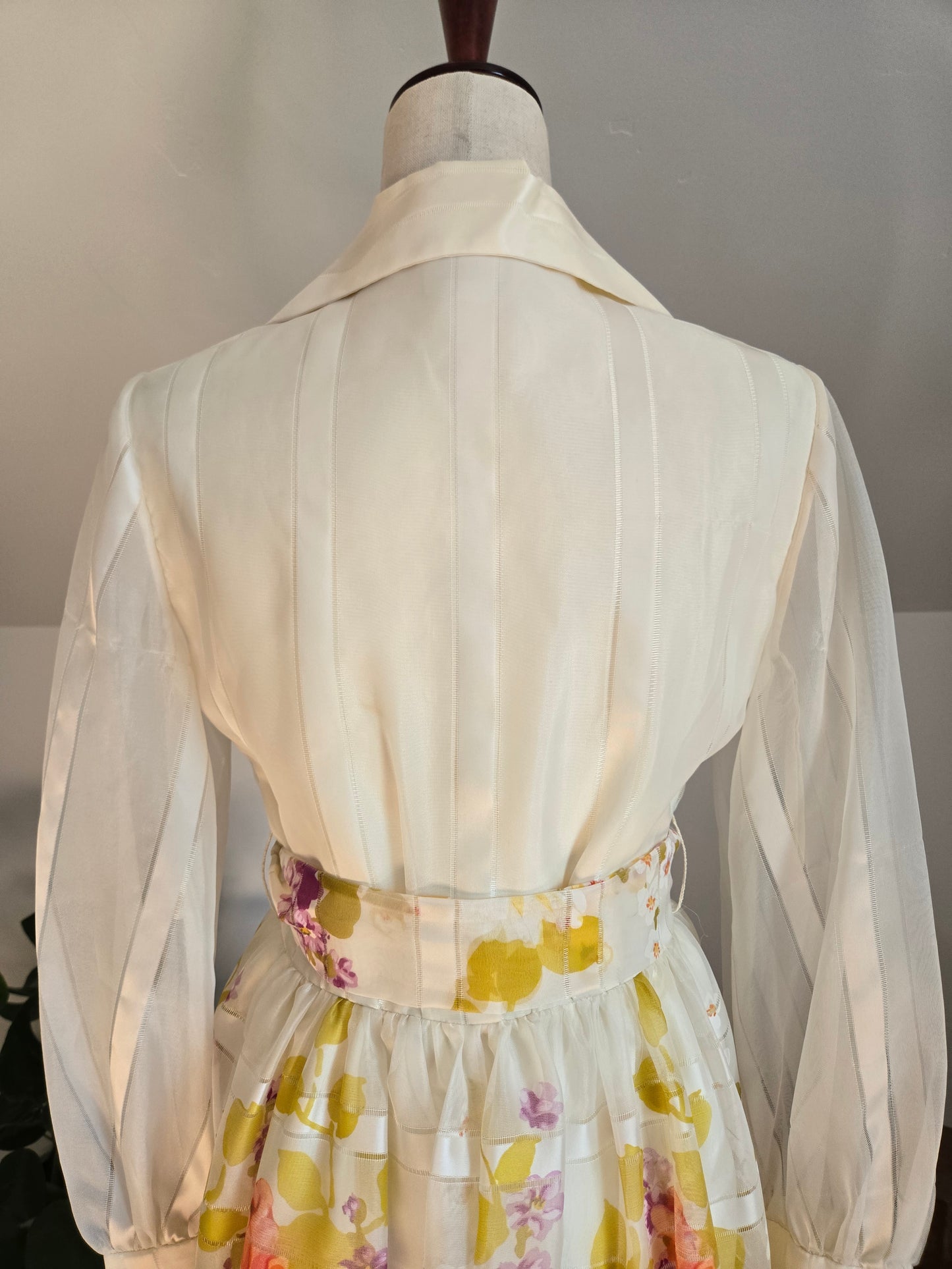 Lorrie Deb San Fransisco Vintage 1970s Hostess Dress - small