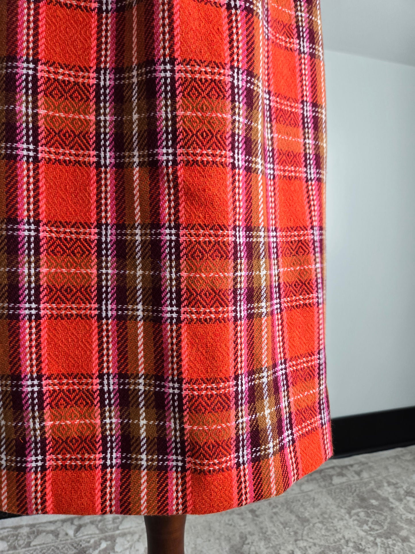 Vintage 70s Polyknit Plaid Skirt - W28-34"