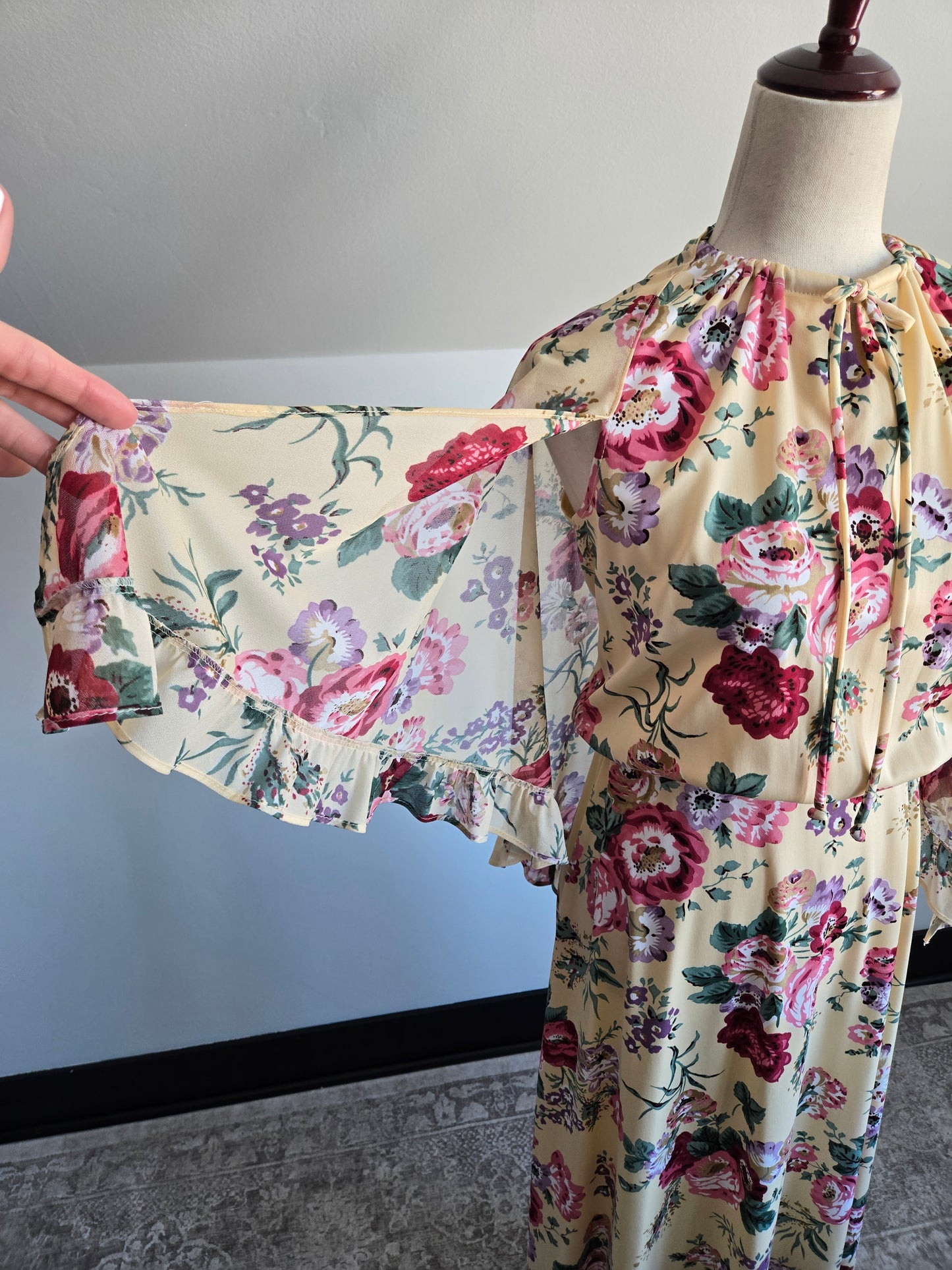 Vintage 70s Whimsical Floral Dress with Cape - S/M/L