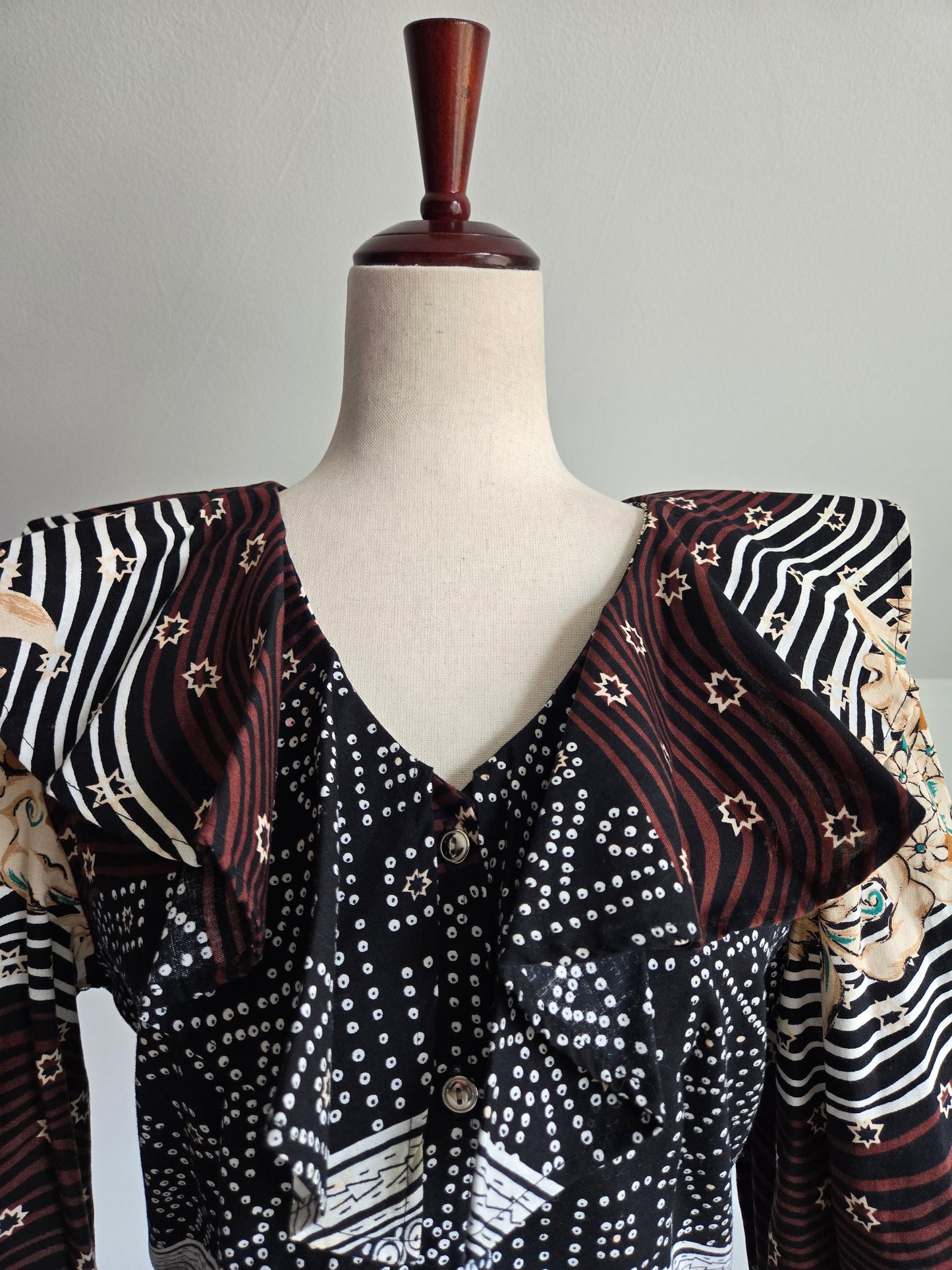 Circle T Roughrider Vintage Western Cropped Blouse - Large