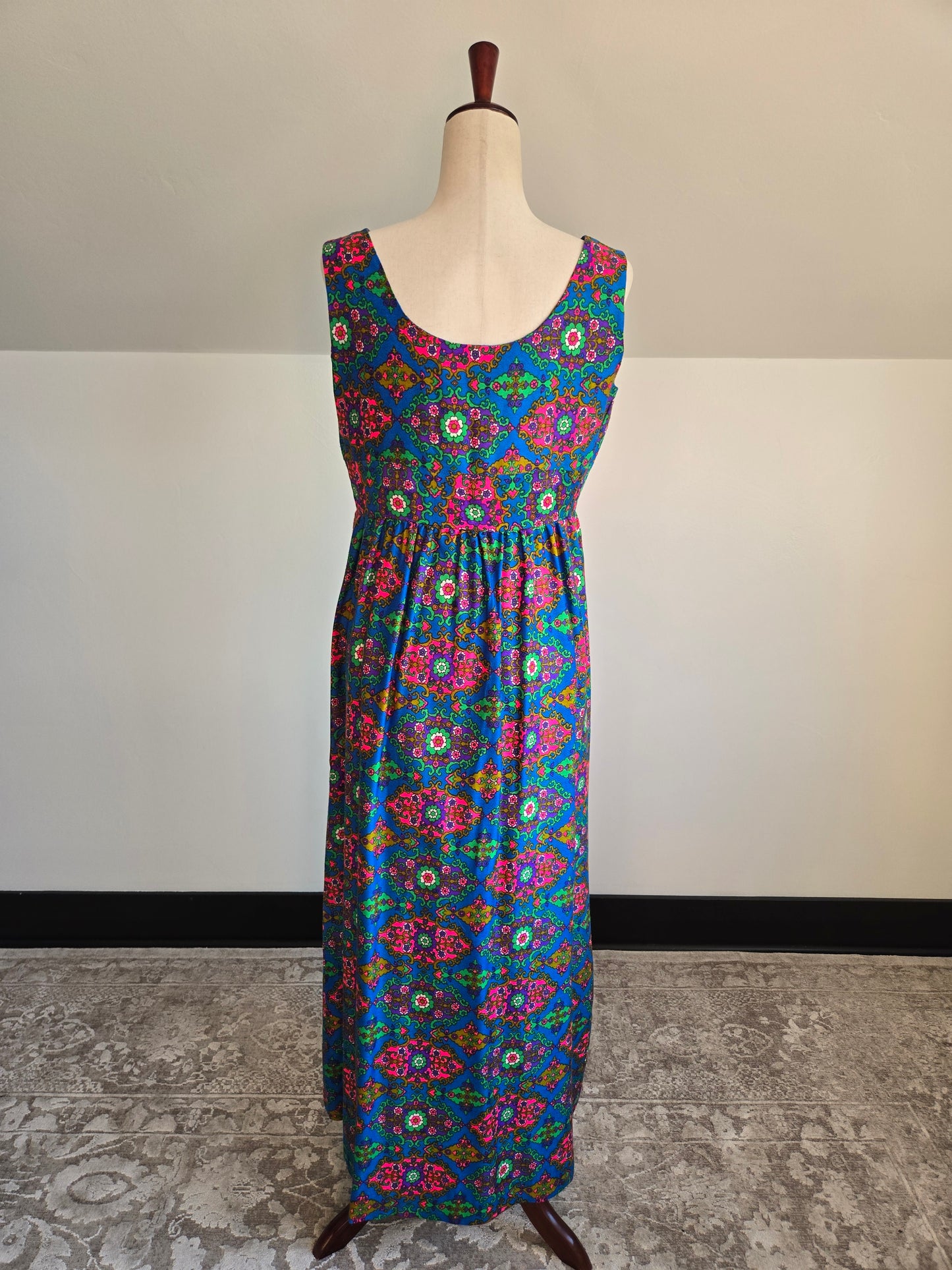 Shop Suey Hawaii Acrylic Barkcloth Dayglo Print Dress - S/M