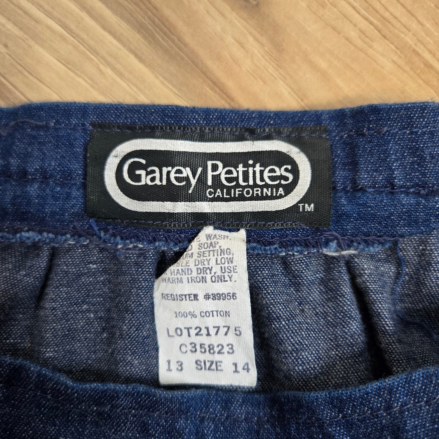 Garey Petites California Vintage Denim Tiered Ruffle Skirt - size 14