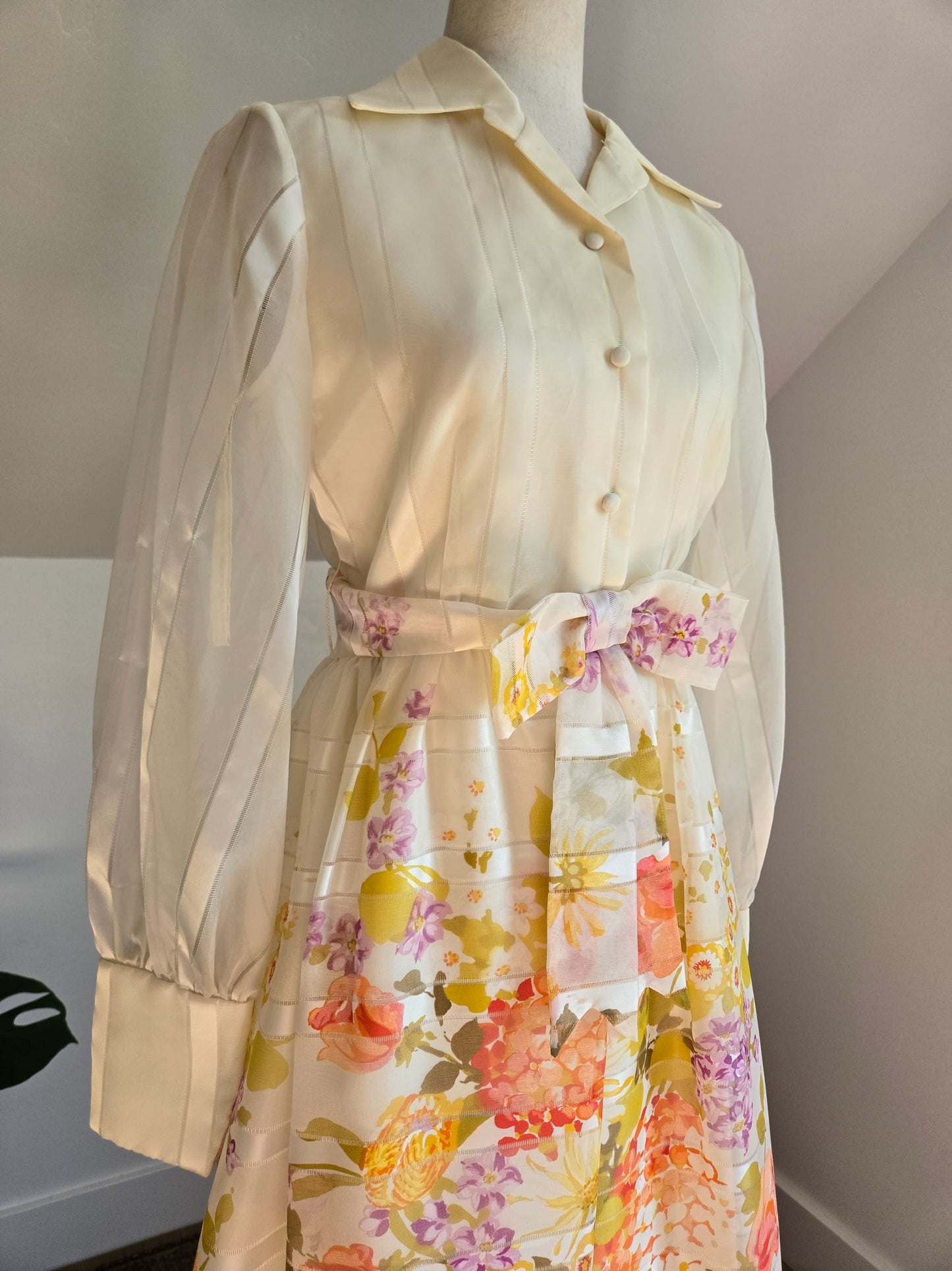 Lorrie Deb San Fransisco Vintage 1970s Hostess Dress - small