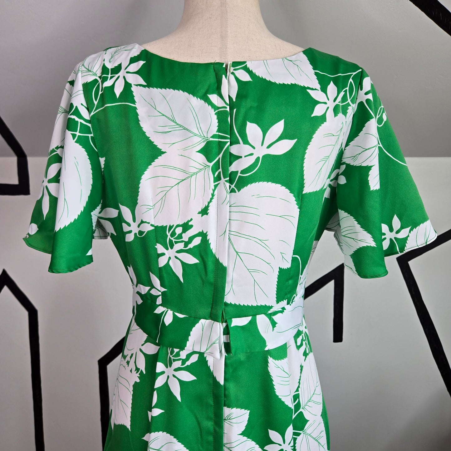 Hawaii Nei Honolulu Vintage 1960s Green and White Maxi Dress