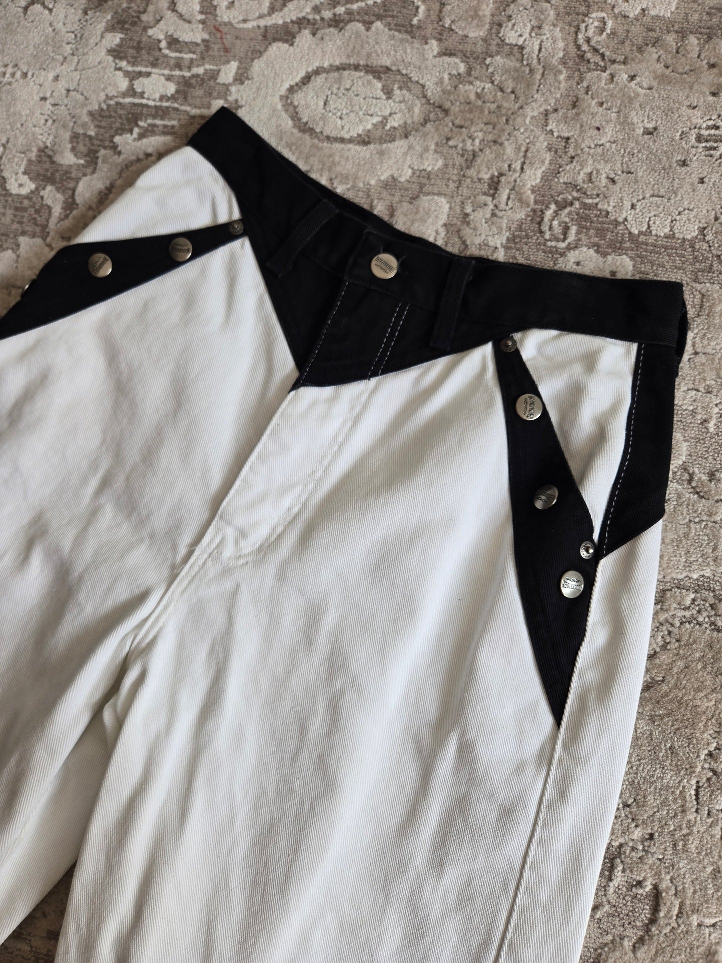 Roughrider by Circle T Vintage Black and White Jeans - W26-27"