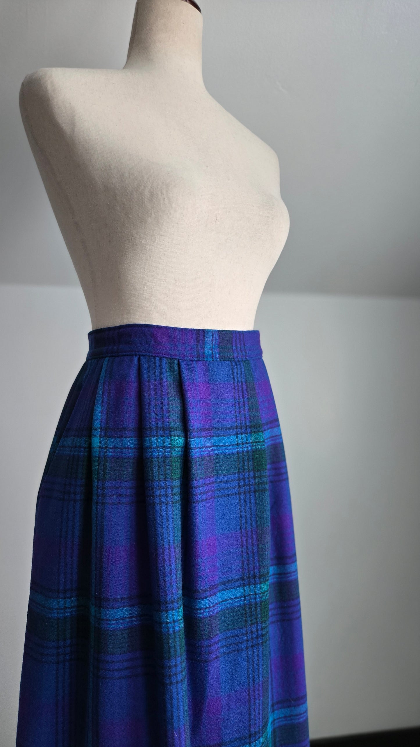 Pendleton Vintage Blue and Purple Plaid Wool Skirt - W29"