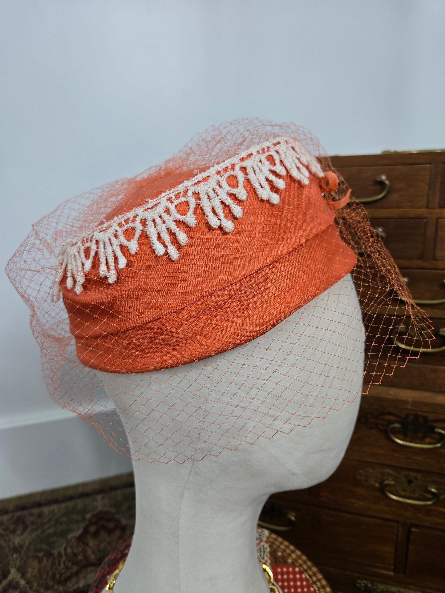 1950s Vintage Peachy Orange Pillbox Hat