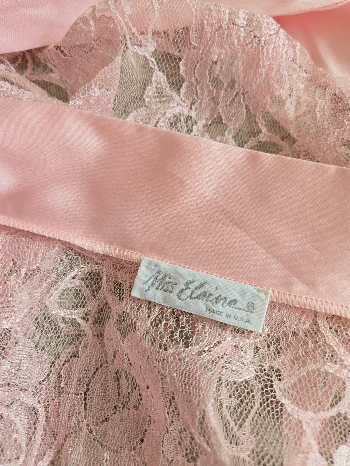 Vintage Miss Elaine Pink Lace Union Made Robe - M/L