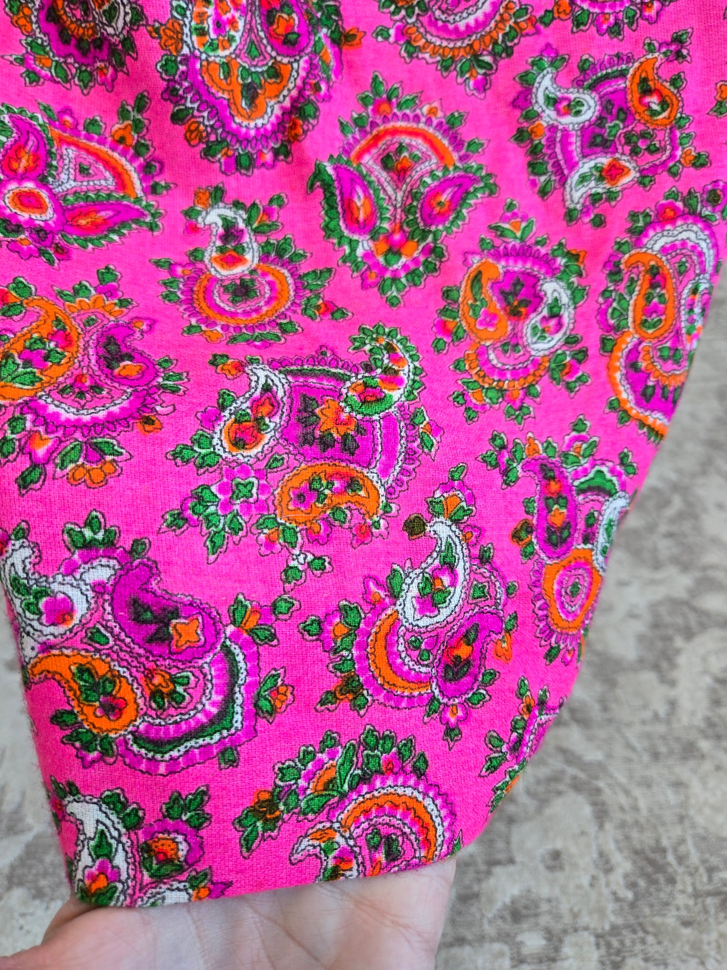 Vintage Pink Paisley Brushed Acrylic Dayglo Print Dress - XS/S