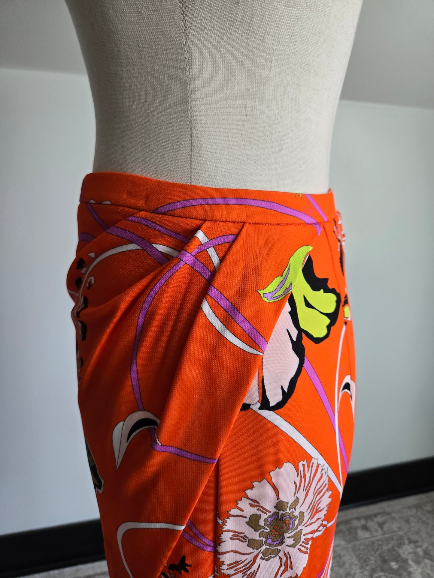 Vintage Emilio Pucci Made in Italy Fluilio Signed Print Skirt - Small