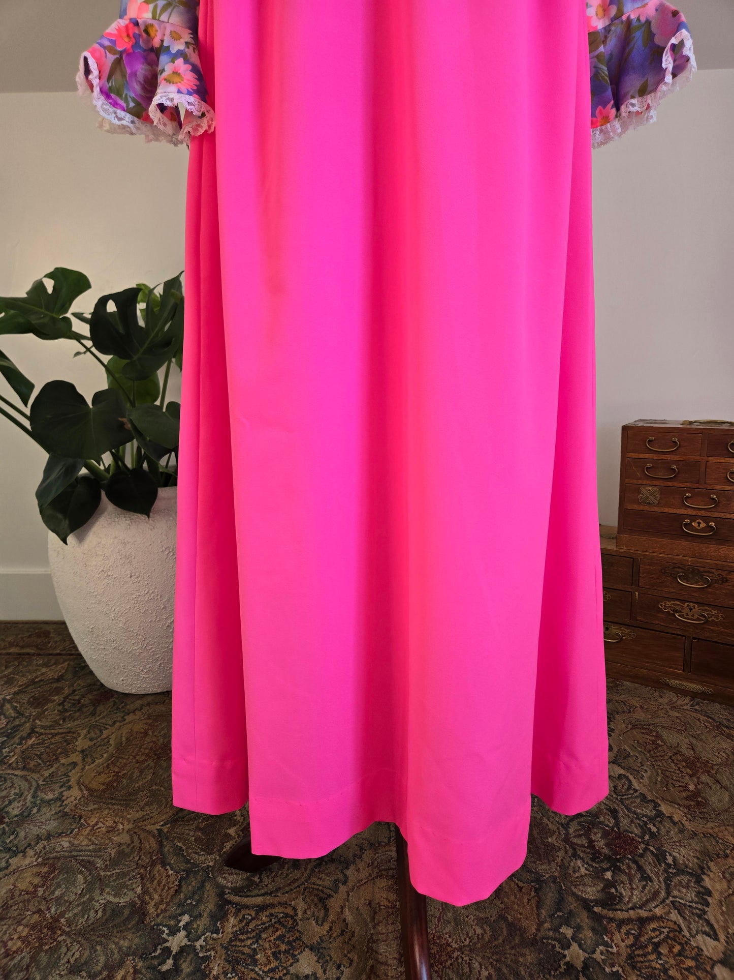 Vintage 1970s Hot Pink Flower Power Maxi Dress - medium