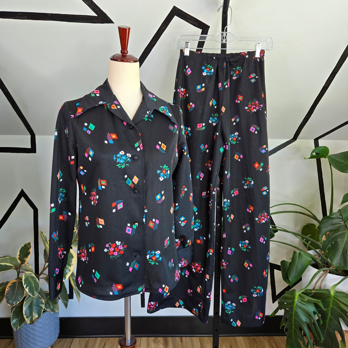 Colorful Print 1960s Black Two Piece Set