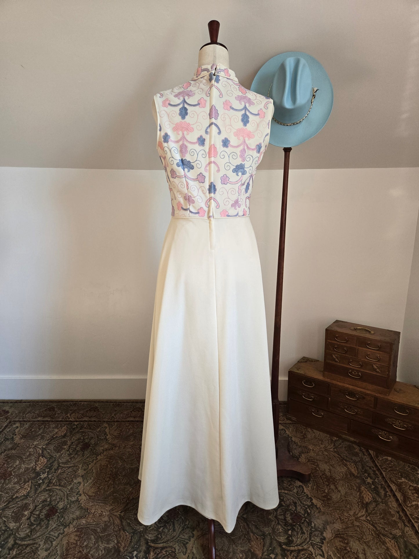 Vicky Vaughn Vintage 70s Maxi Dress - small/medium
