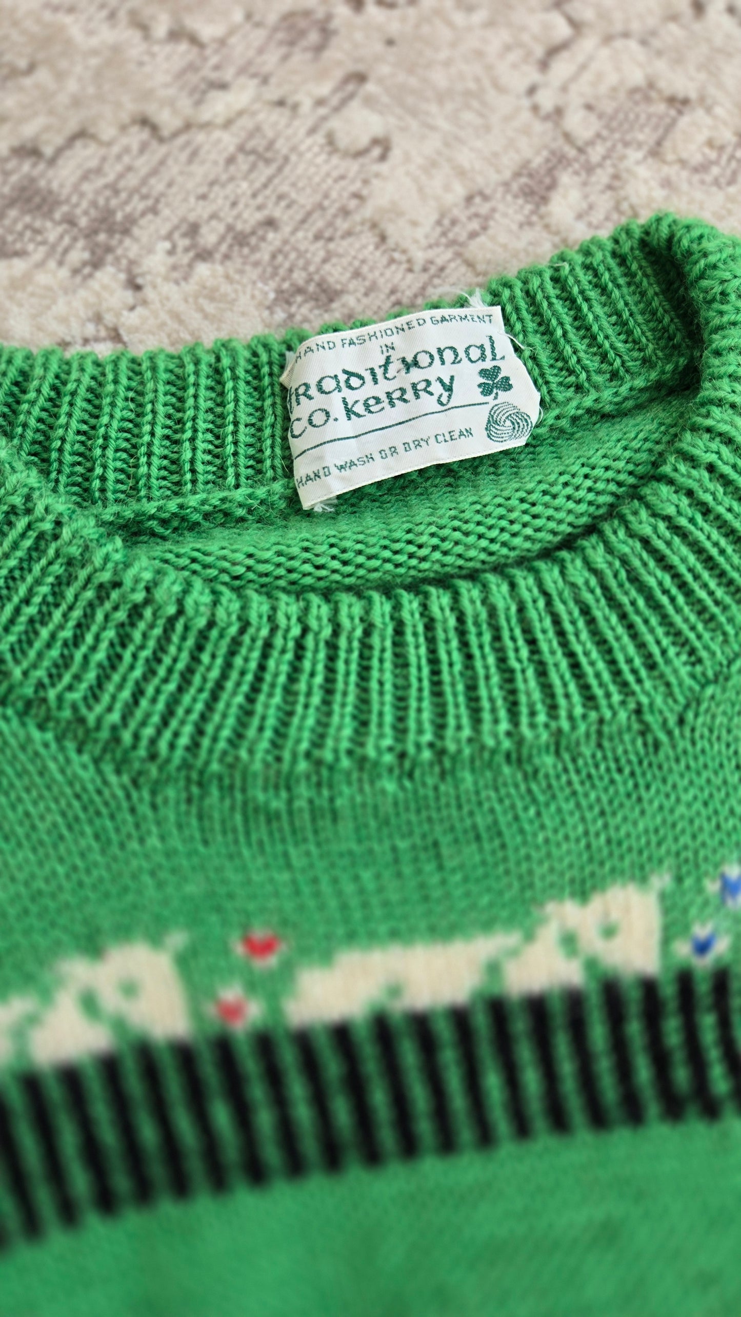 Vintage Traditional Co Kerry Irish Wool Sweater with Sheep - Medium